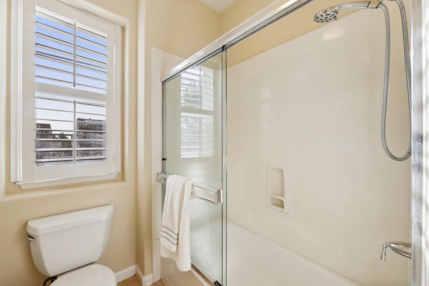 4128 Arezzo Pointe LN