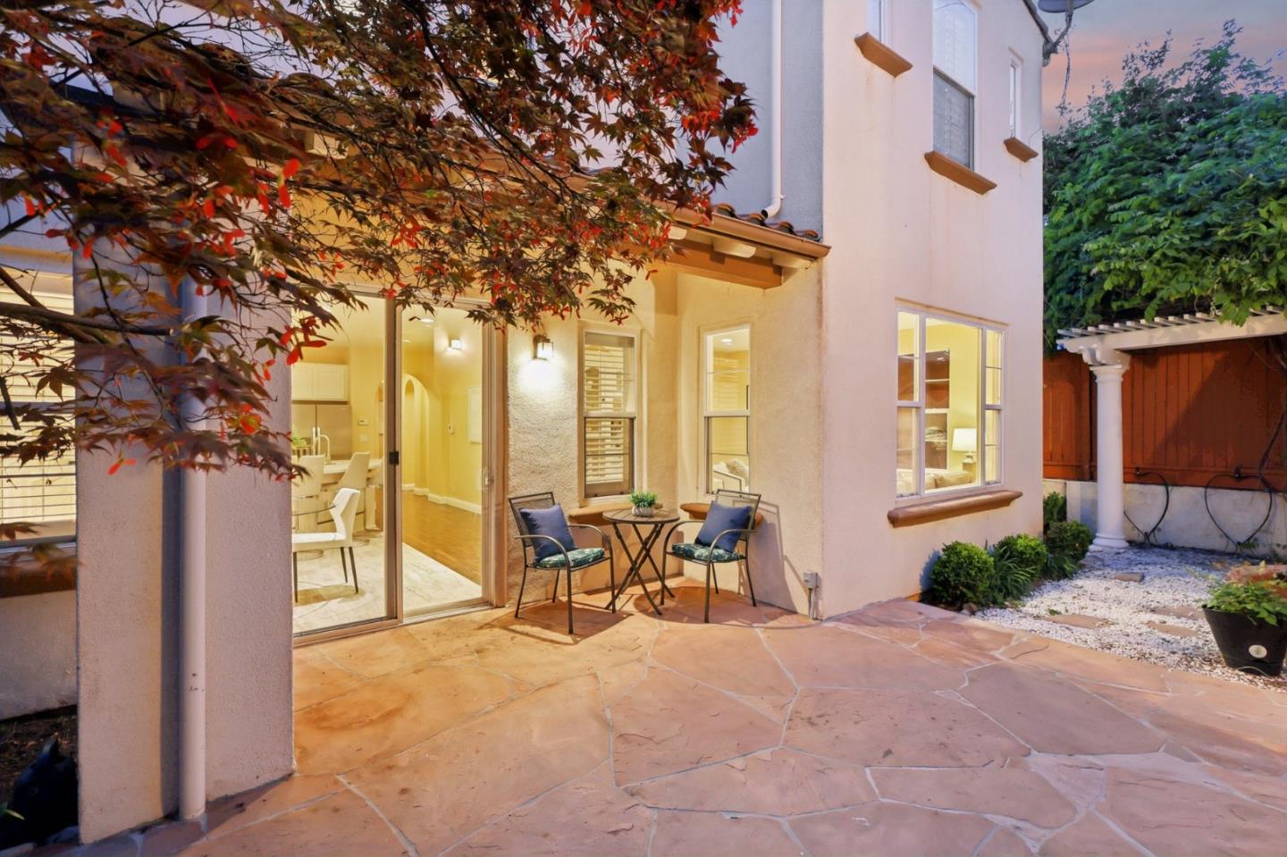 4128 Arezzo Pointe LN