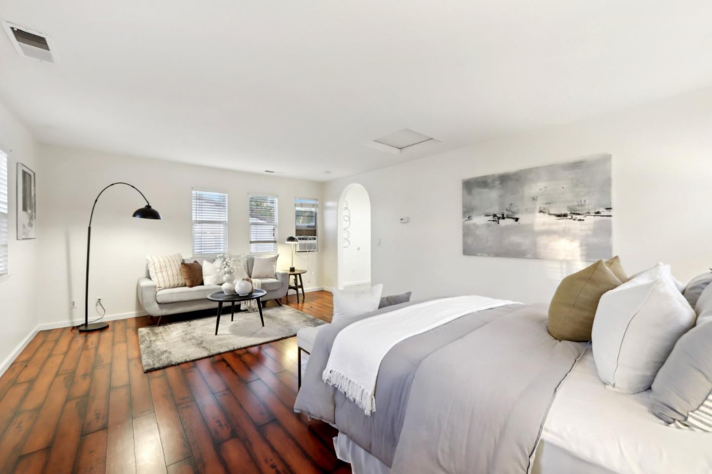 4128 Arezzo Pointe LN