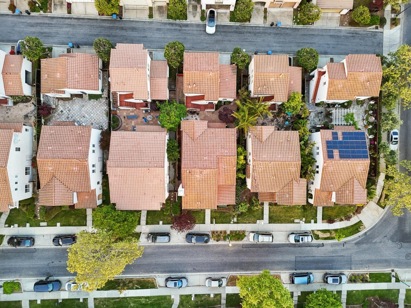 4128 Arezzo Pointe LN