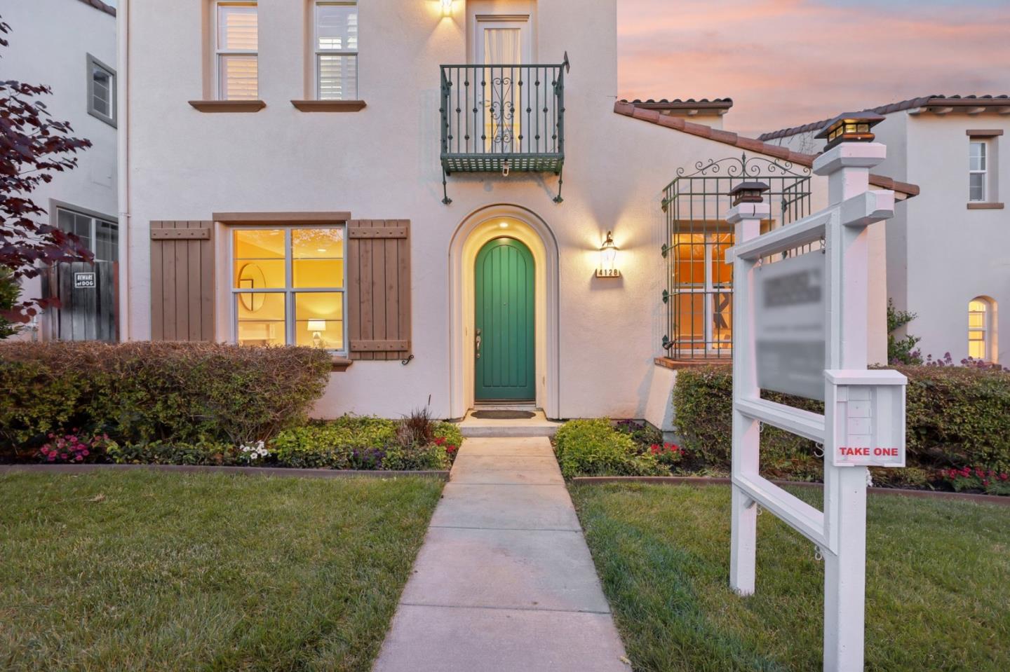 4128 Arezzo Pointe LN