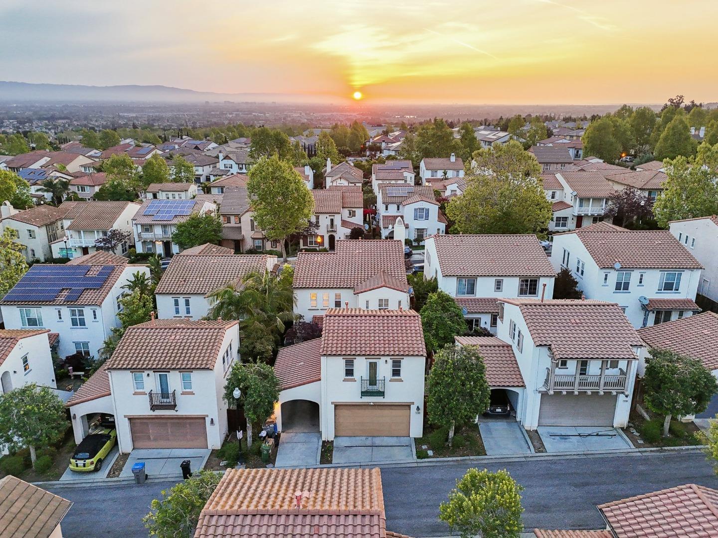 4128 Arezzo Pointe LN