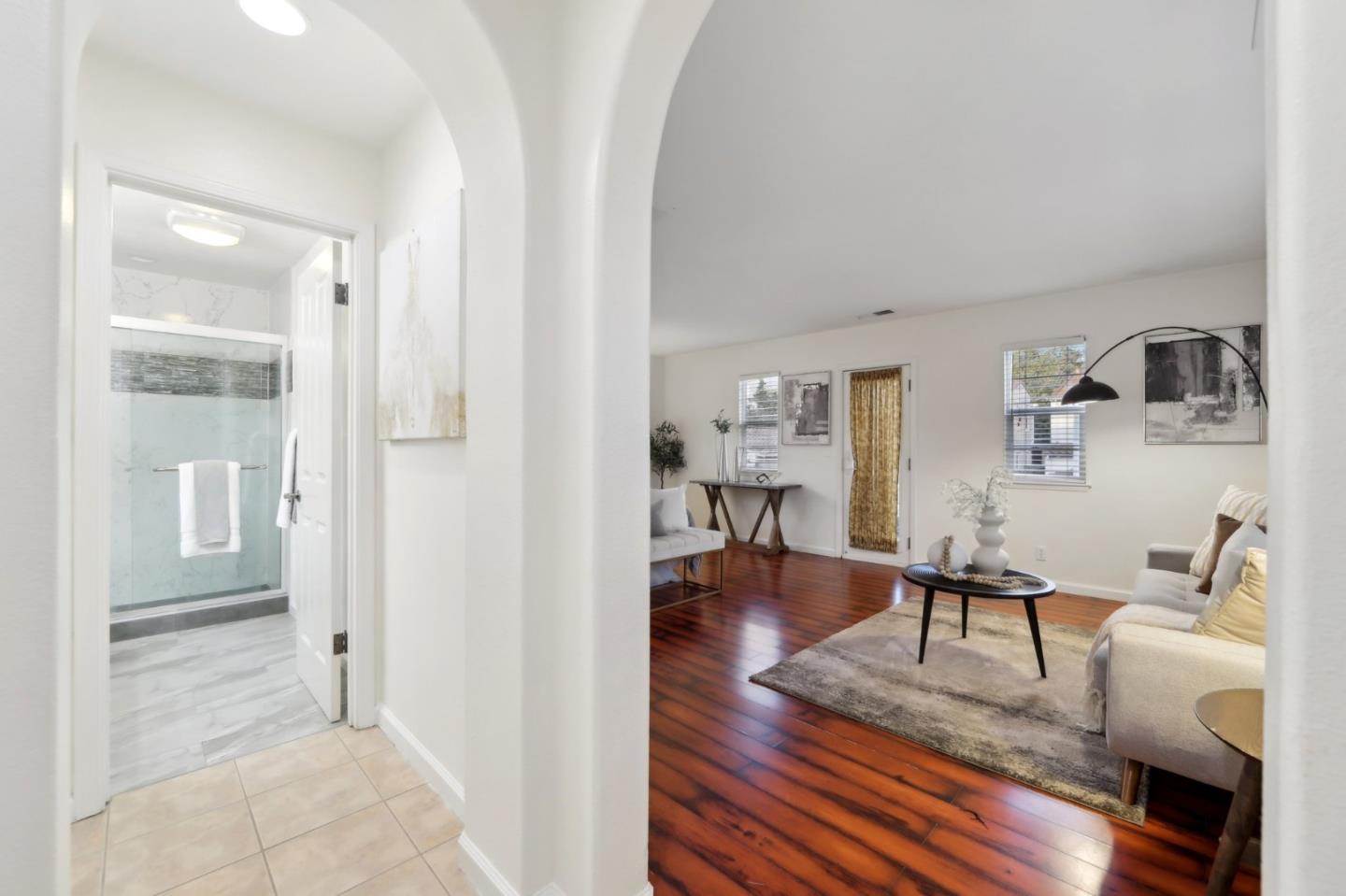 4128 Arezzo Pointe LN