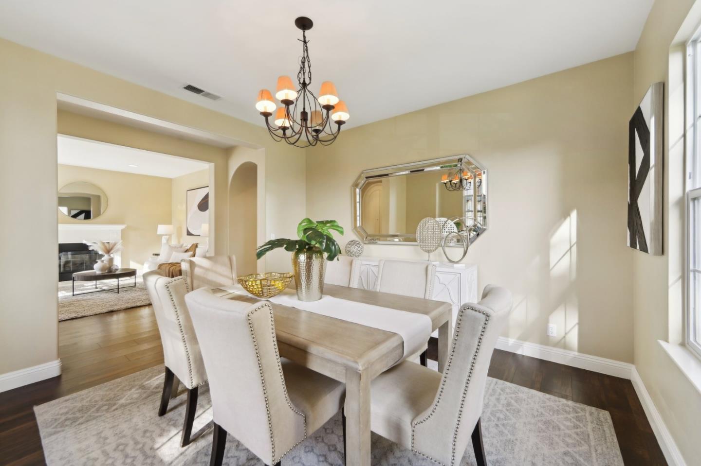 4128 Arezzo Pointe LN