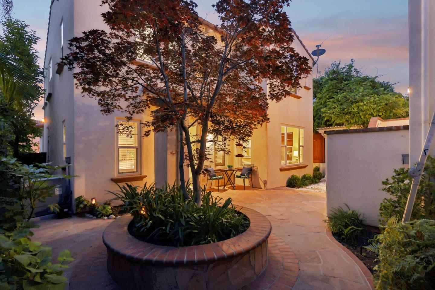 4128 Arezzo Pointe LN