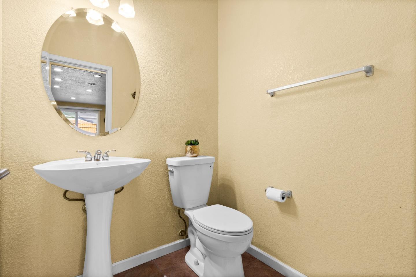 354 Vasconcellos AVE