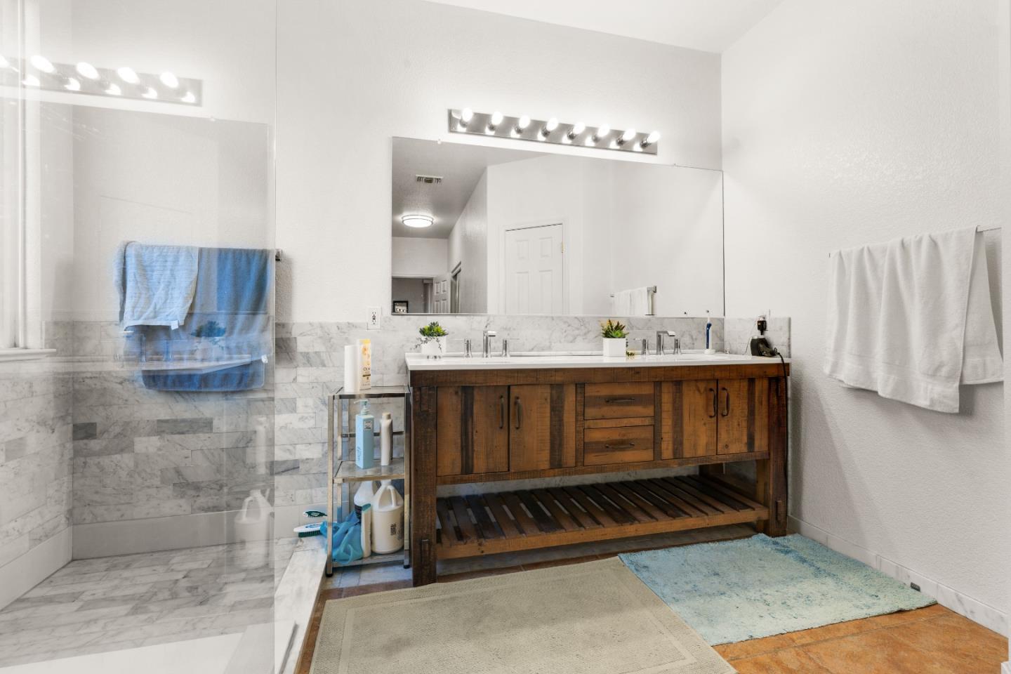 354 Vasconcellos AVE