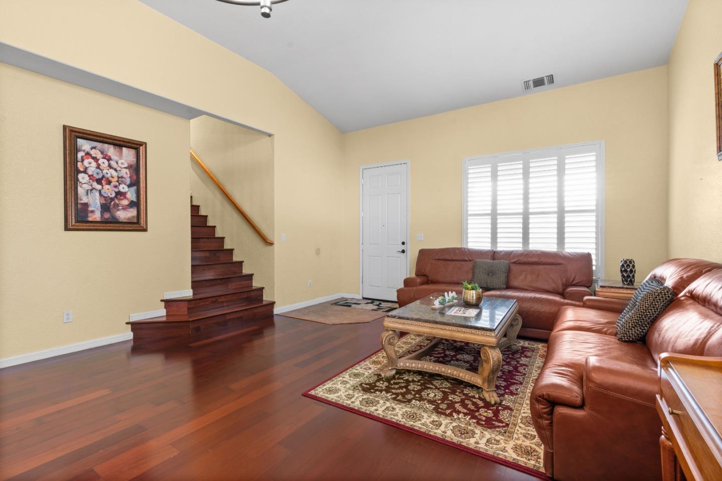 354 Vasconcellos AVE