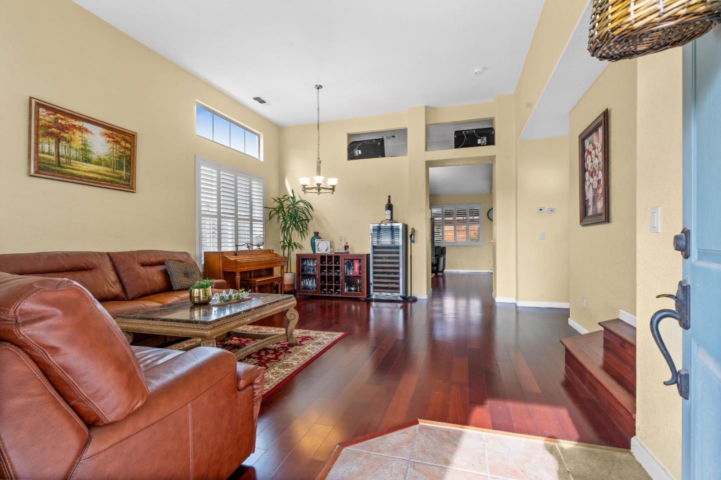 354 Vasconcellos AVE