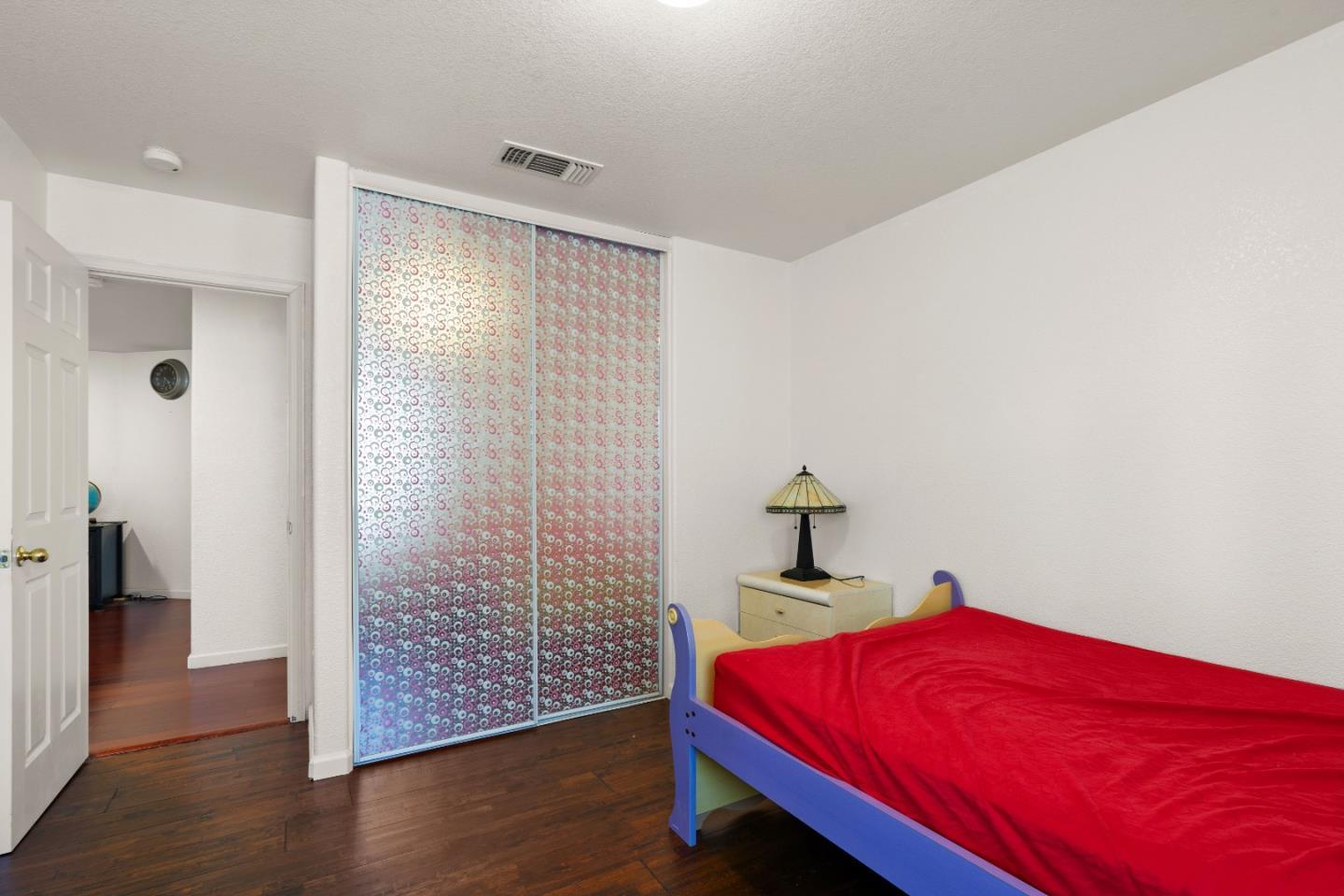 354 Vasconcellos AVE