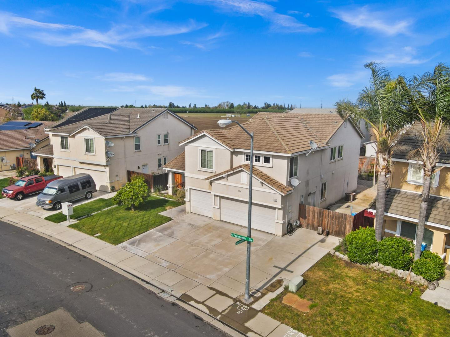 354 Vasconcellos AVE