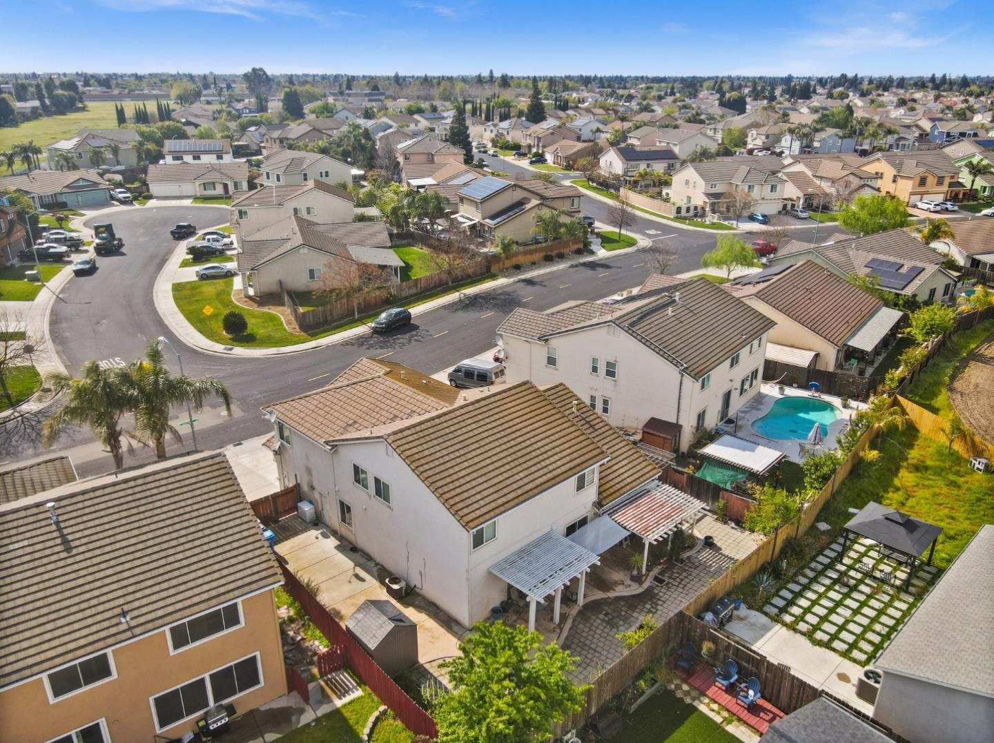 354 Vasconcellos AVE