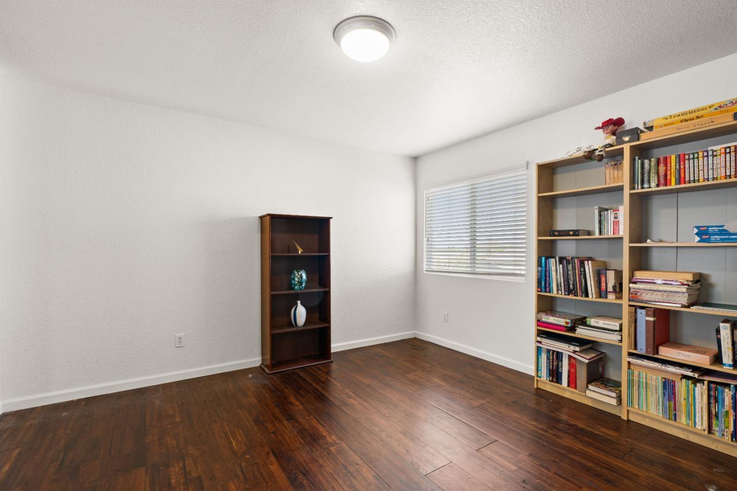 354 Vasconcellos AVE