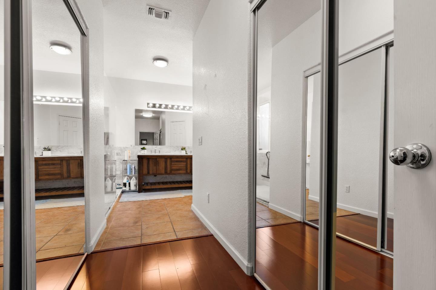 354 Vasconcellos AVE