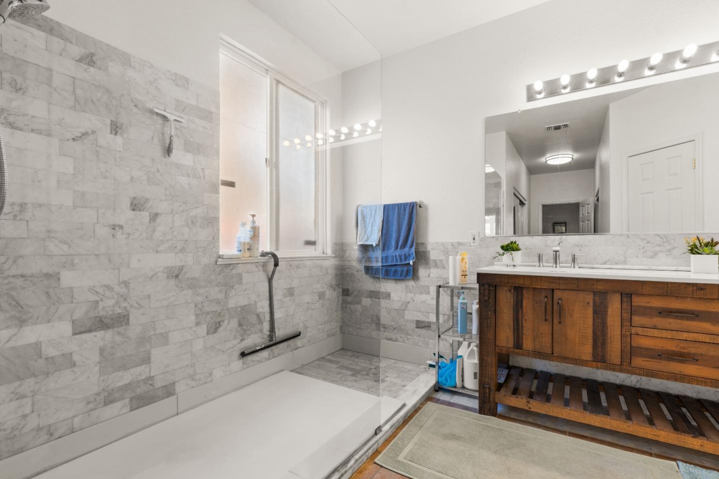 354 Vasconcellos AVE