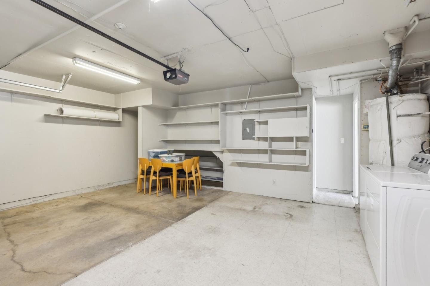 1720 Pine Hollow CIR