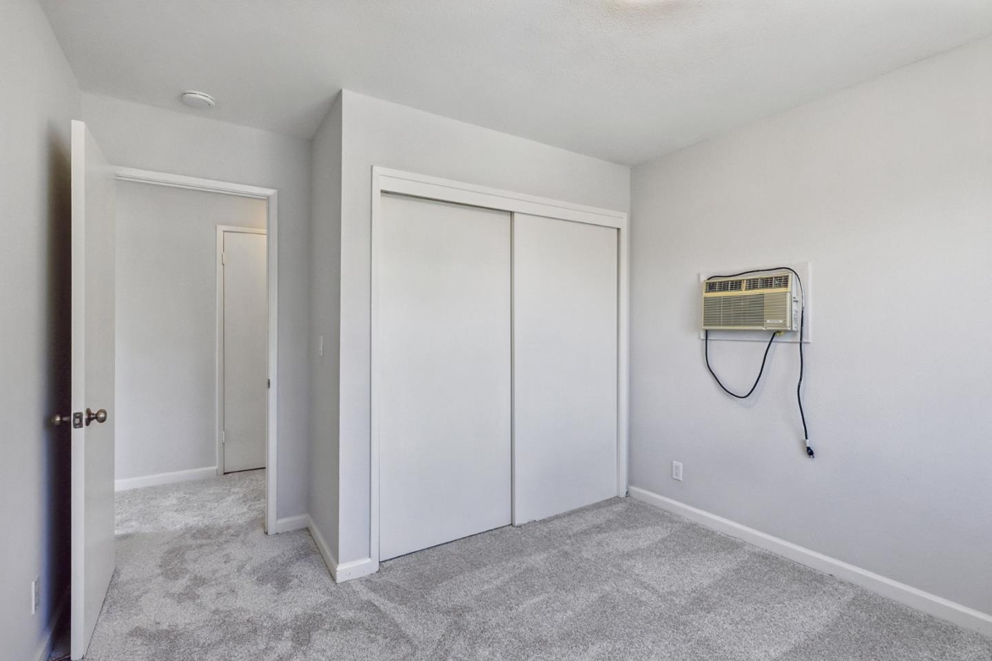 1720 Pine Hollow CIR