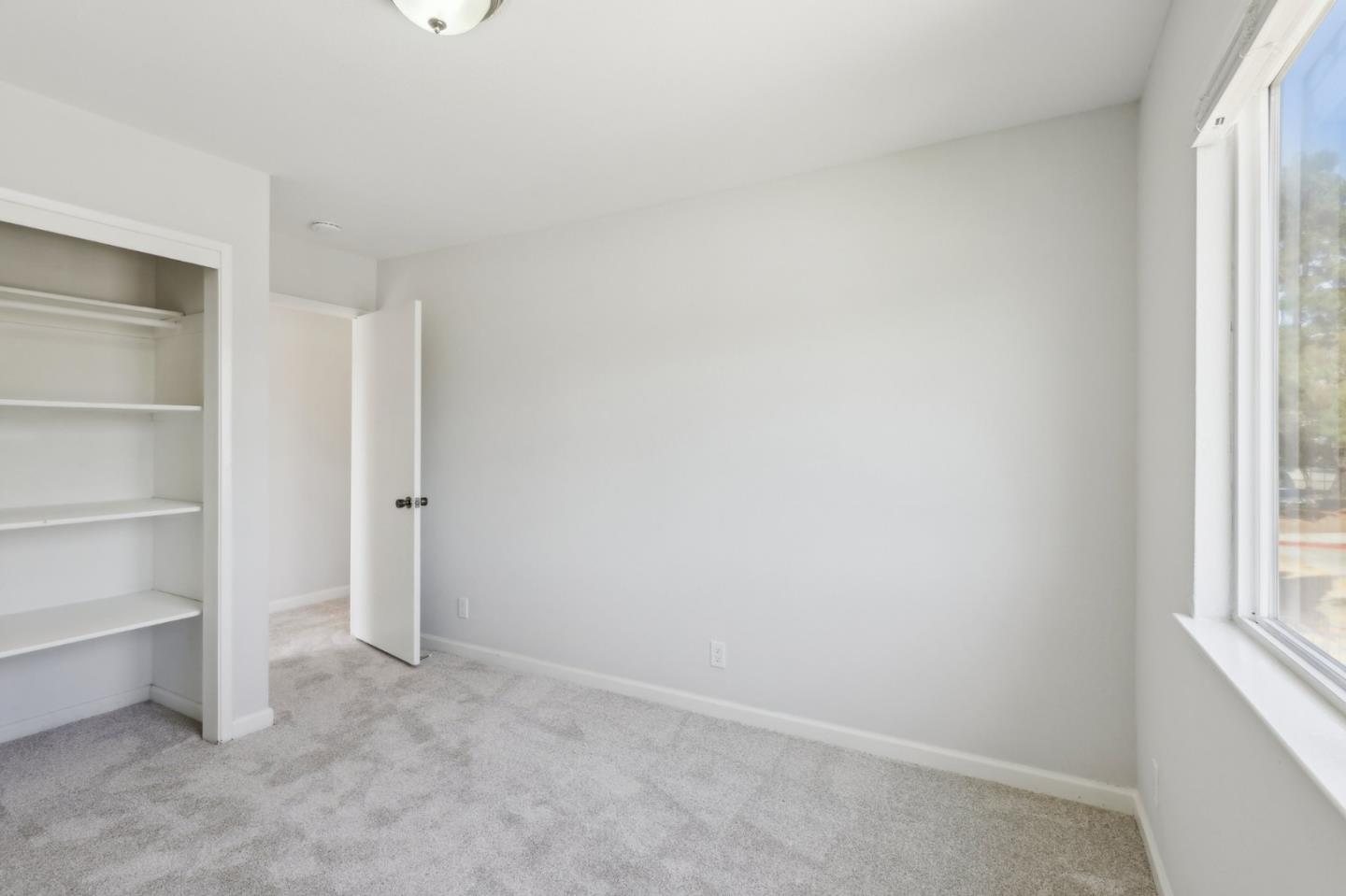 1720 Pine Hollow CIR