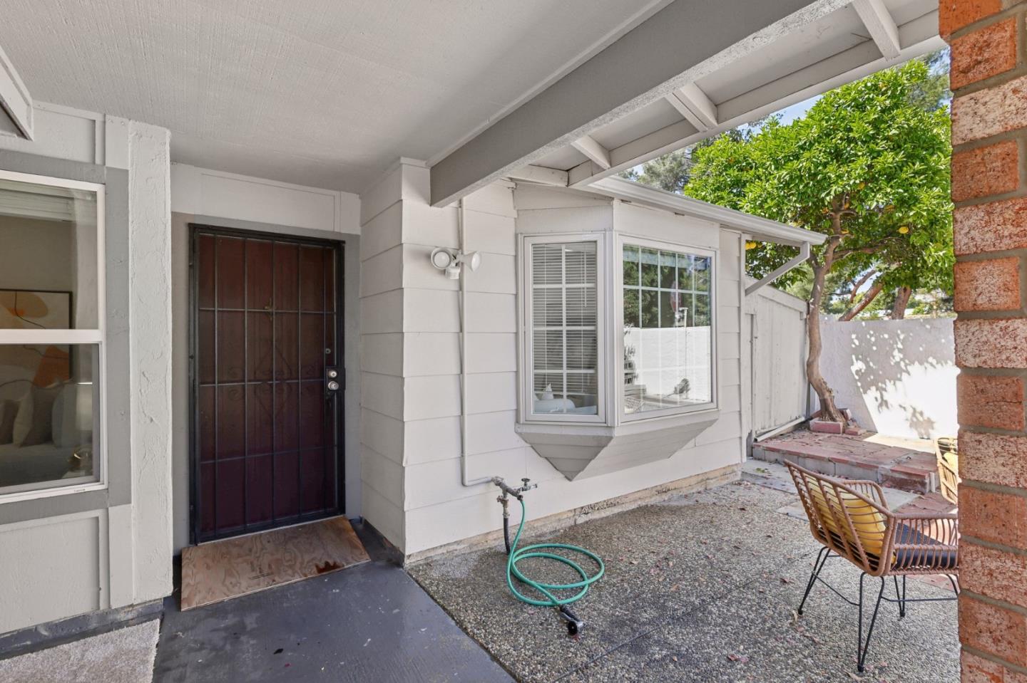 1720 Pine Hollow CIR