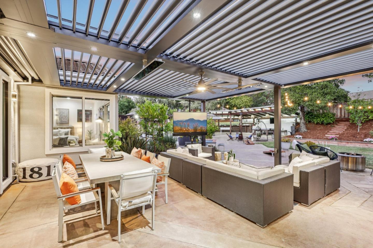 2212 Canyon Cliff CT