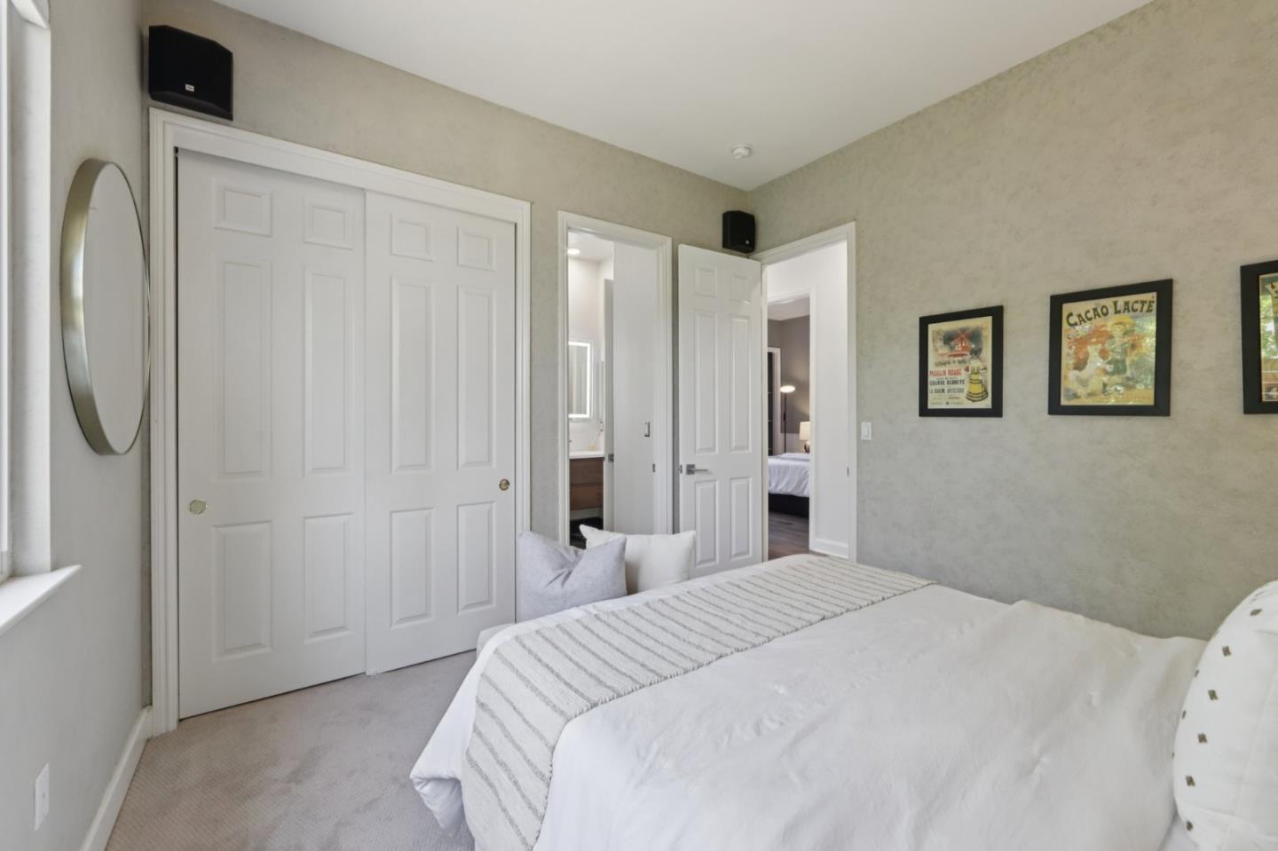 2212 Canyon Cliff CT