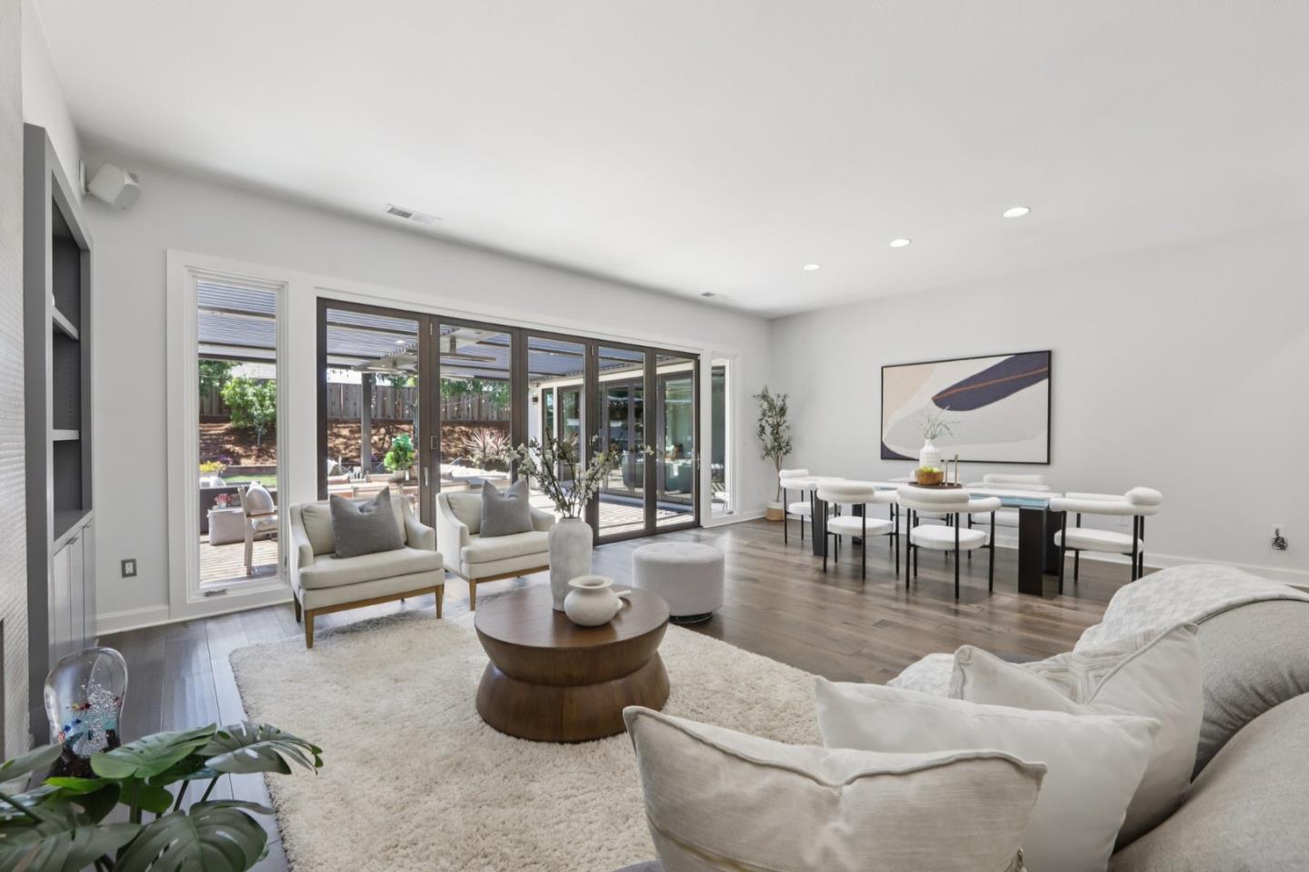 2212 Canyon Cliff CT