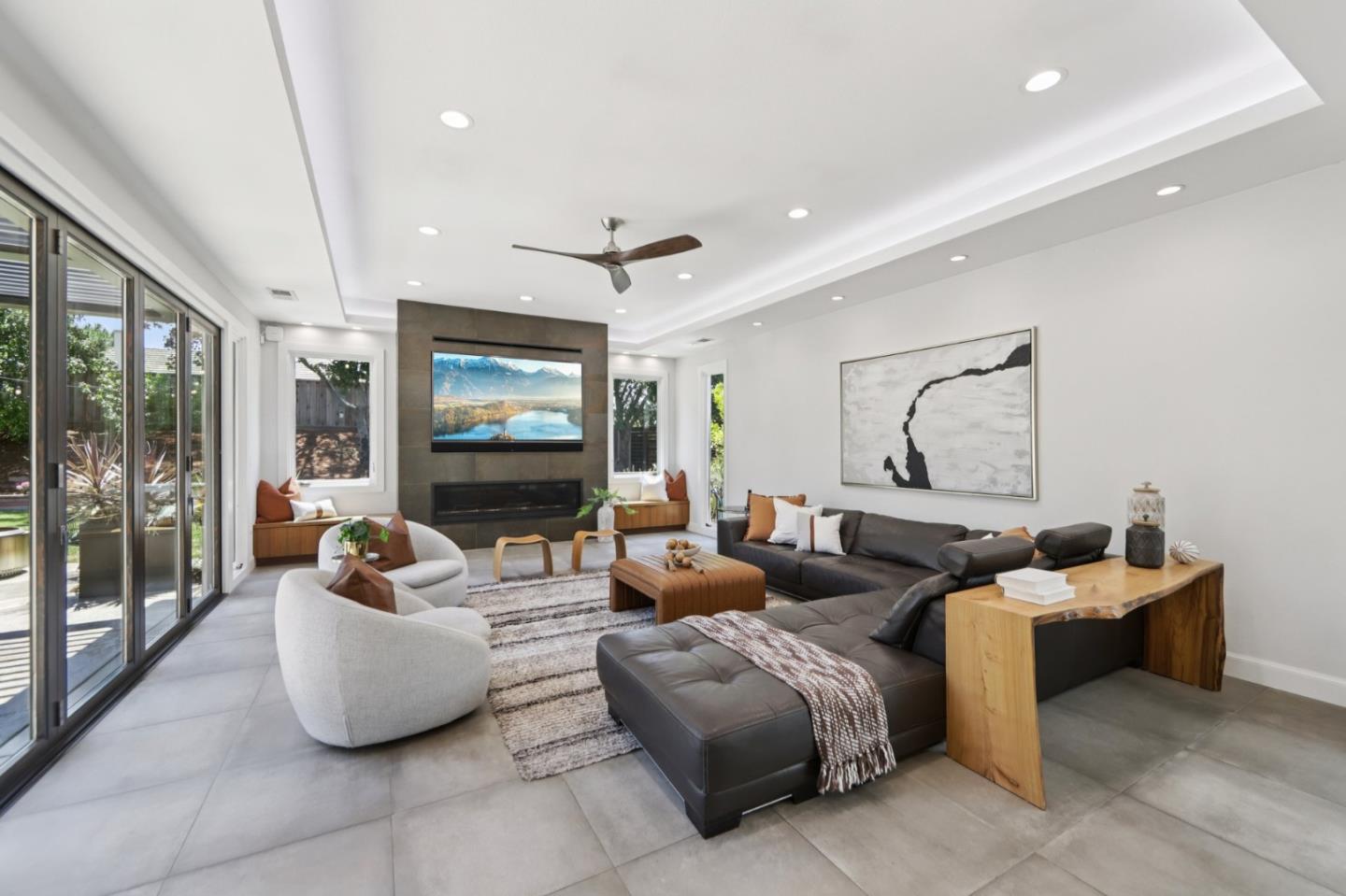 2212 Canyon Cliff CT