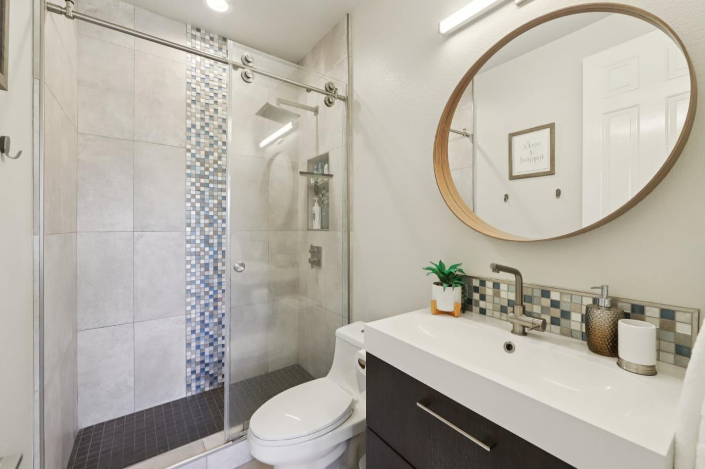 2212 Canyon Cliff CT