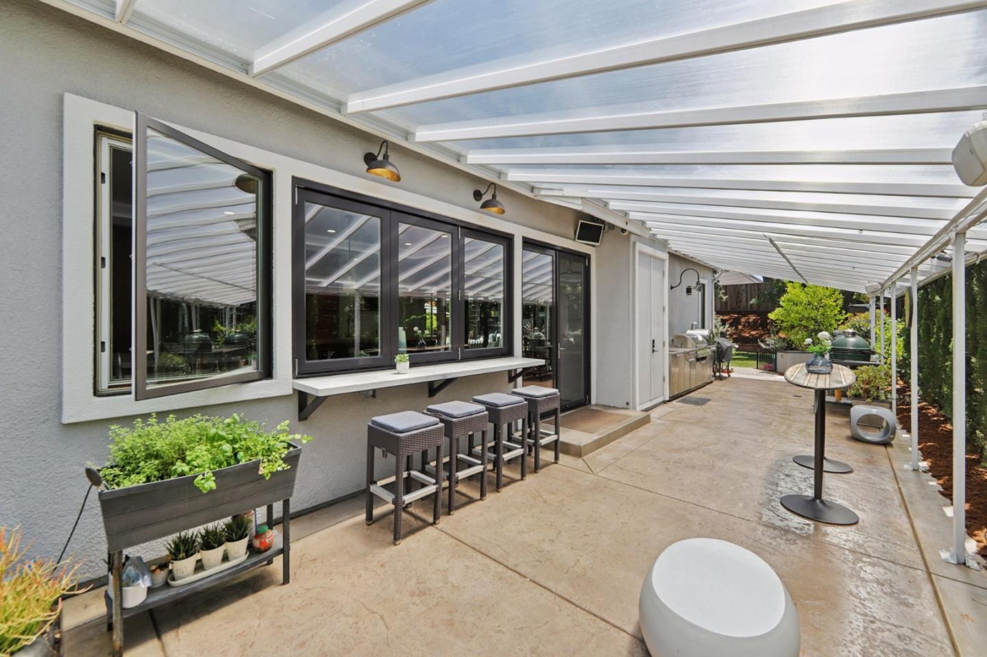 2212 Canyon Cliff CT