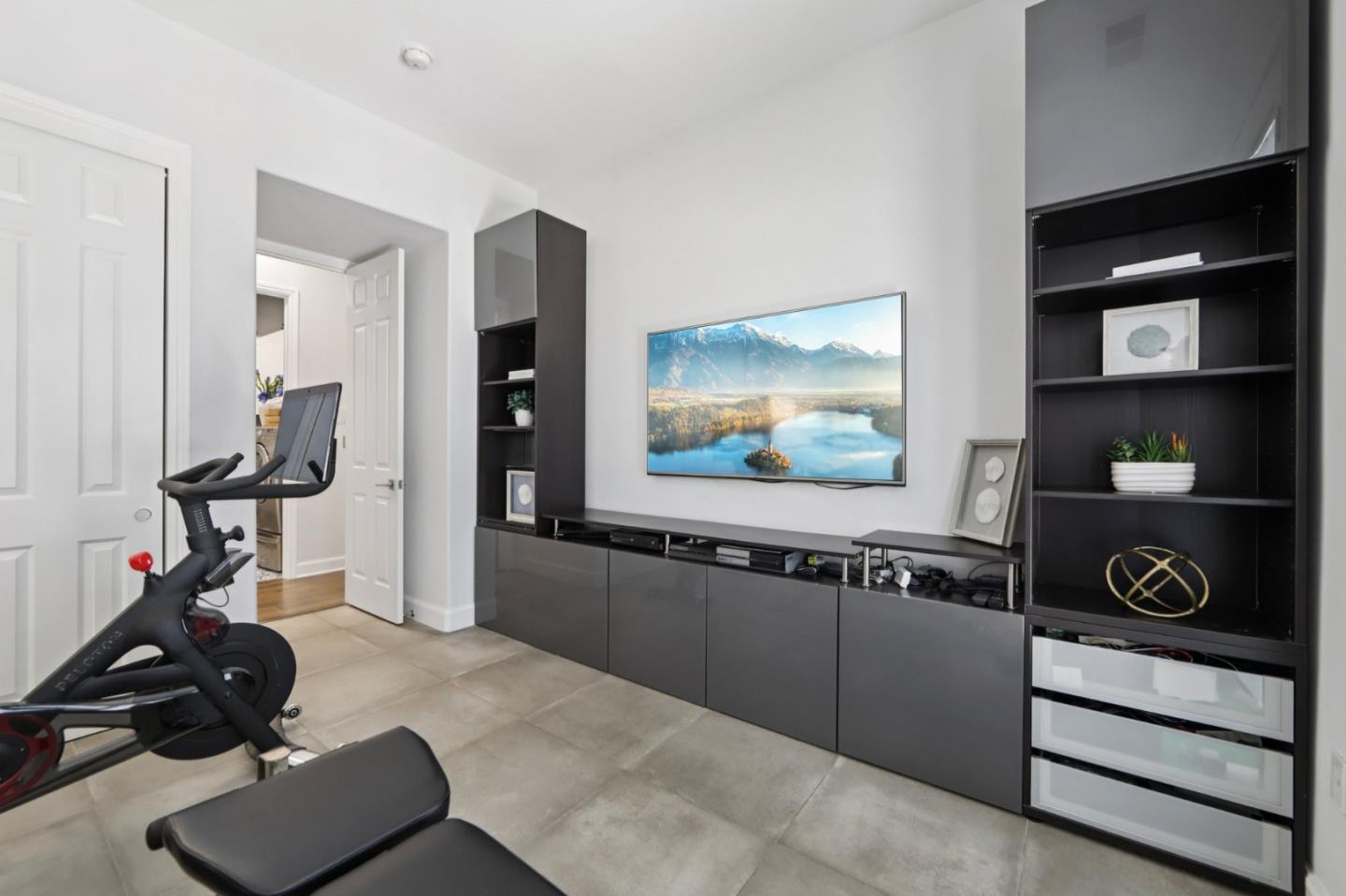 2212 Canyon Cliff CT