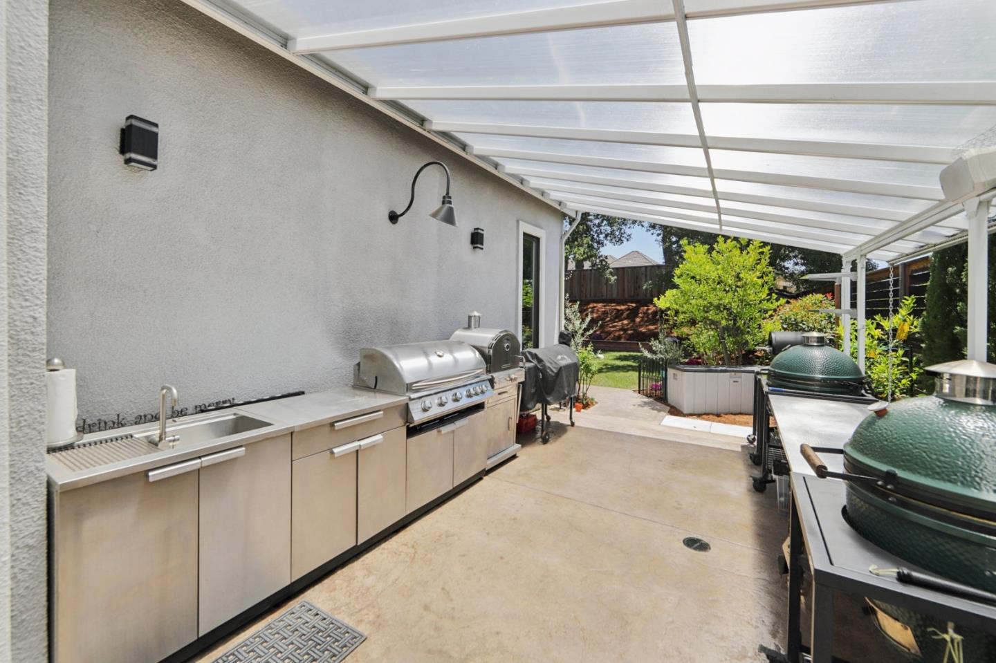 2212 Canyon Cliff CT