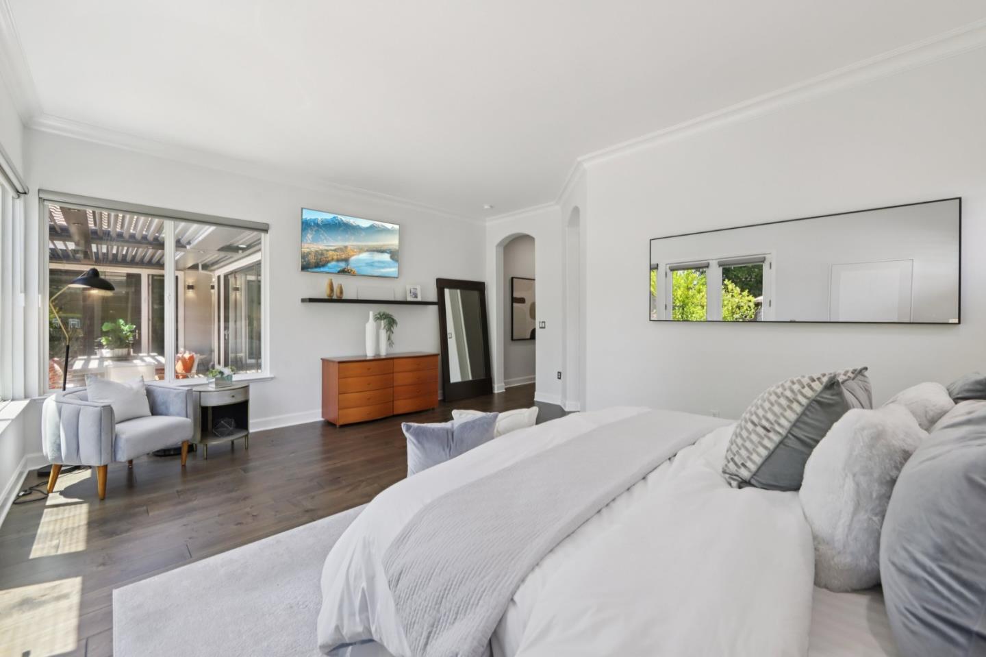 2212 Canyon Cliff CT