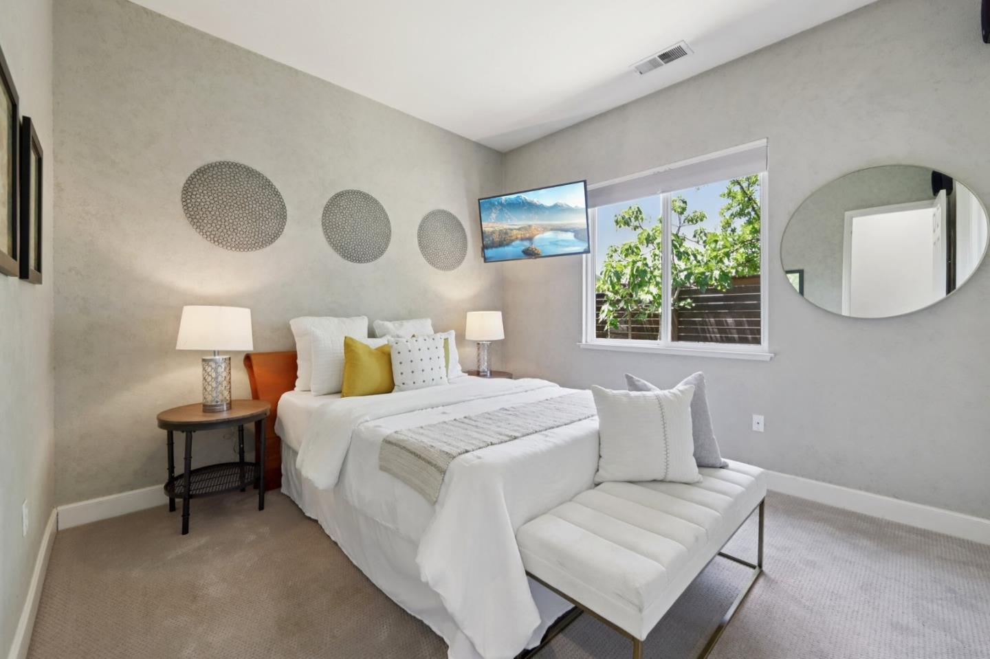 2212 Canyon Cliff CT