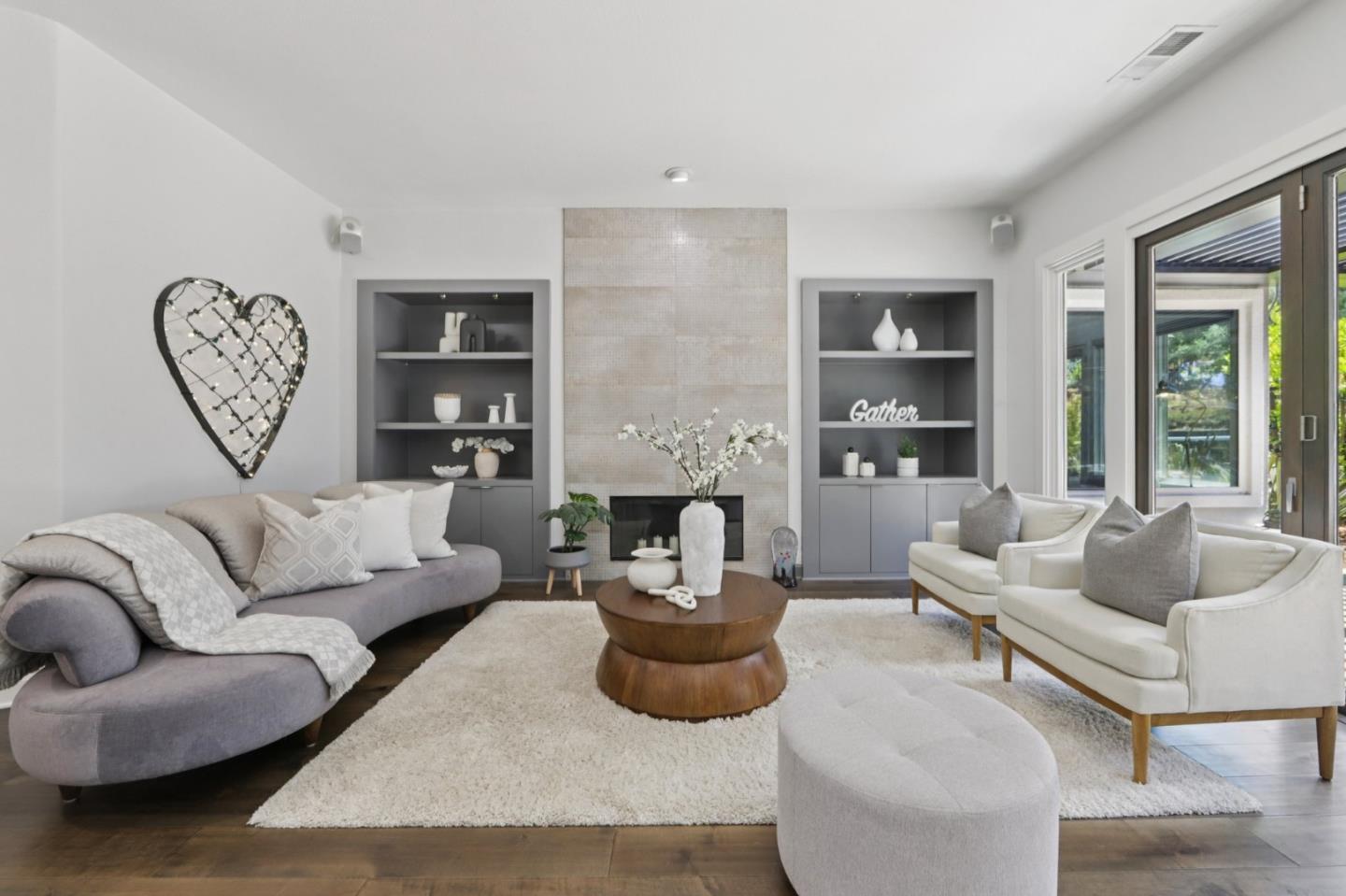 2212 Canyon Cliff CT