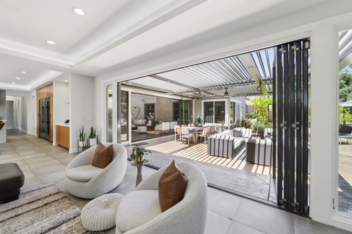 2212 Canyon Cliff CT