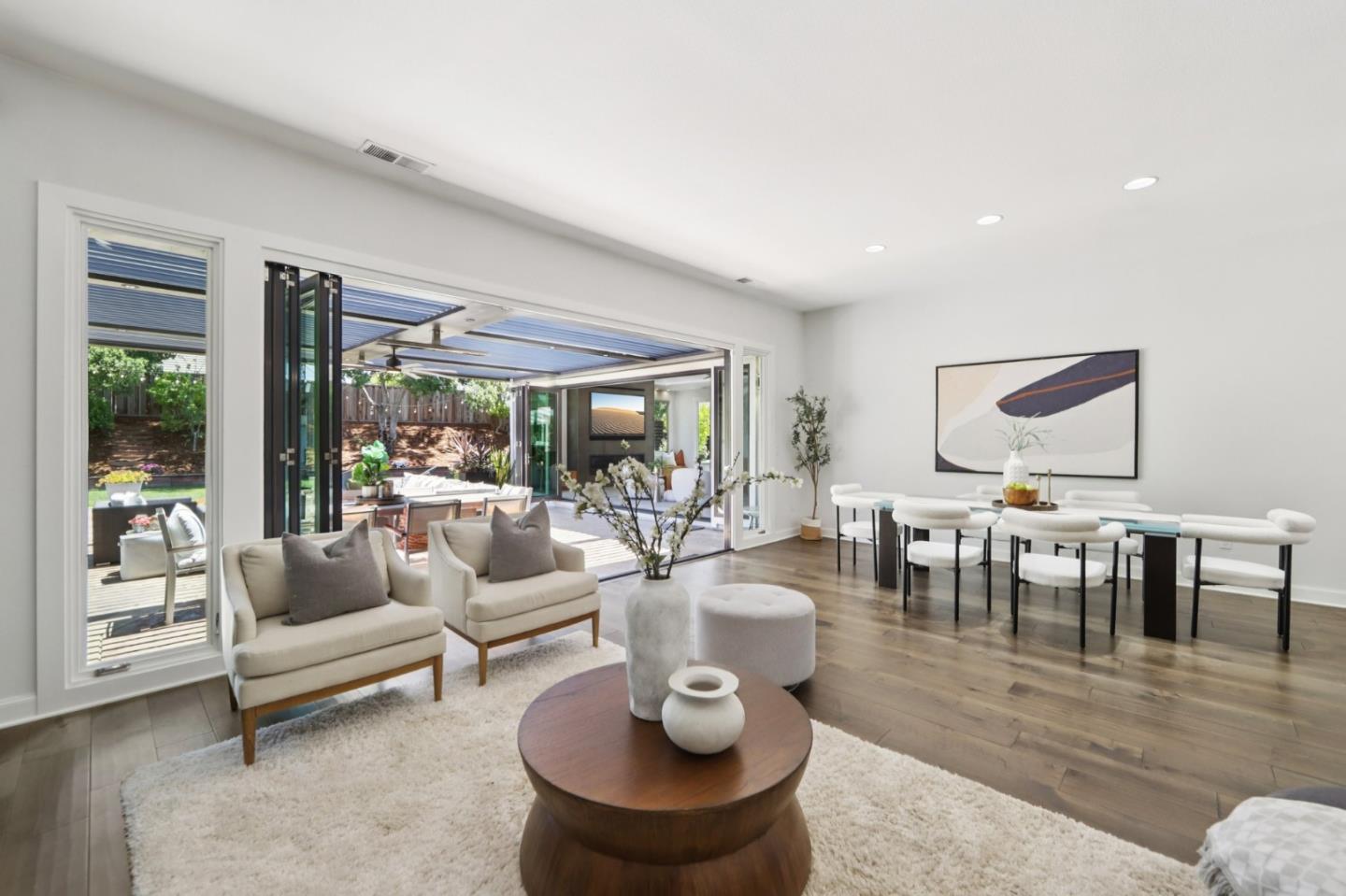 2212 Canyon Cliff CT