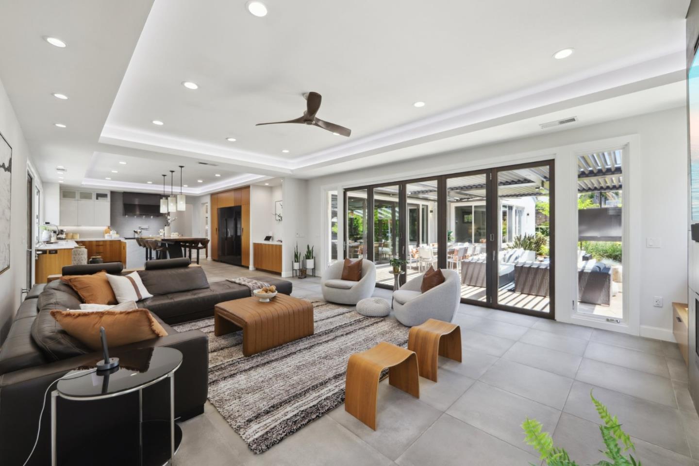 2212 Canyon Cliff CT