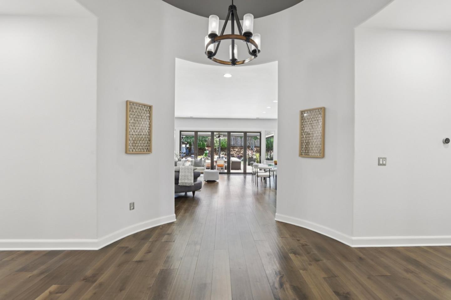 2212 Canyon Cliff CT