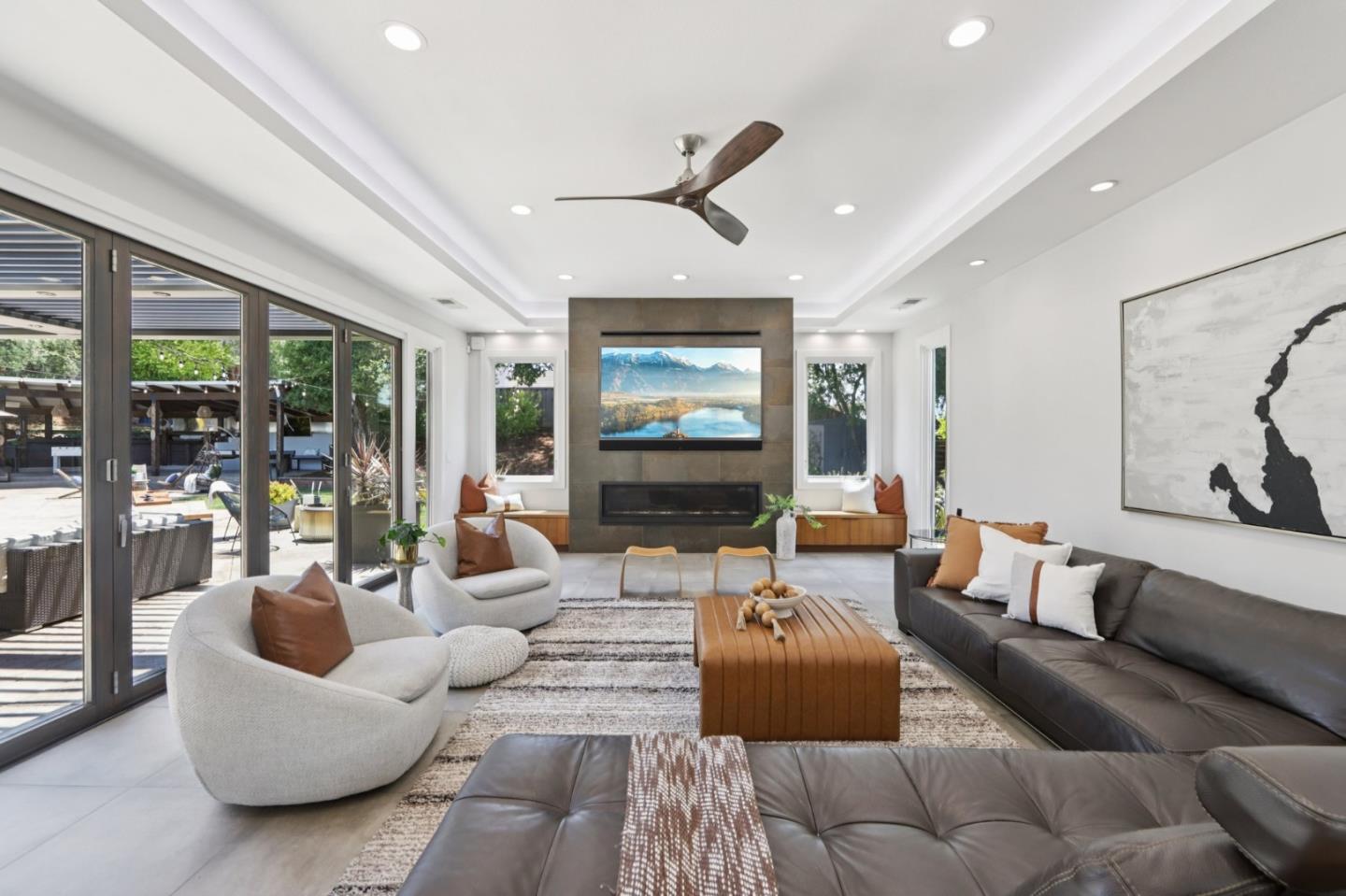 2212 Canyon Cliff CT