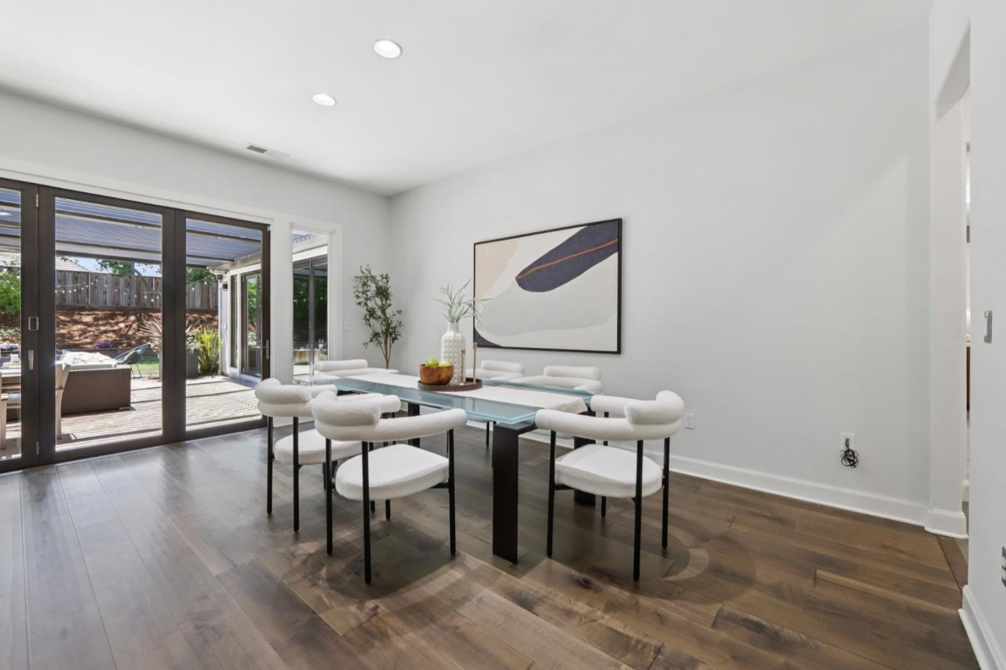 2212 Canyon Cliff CT