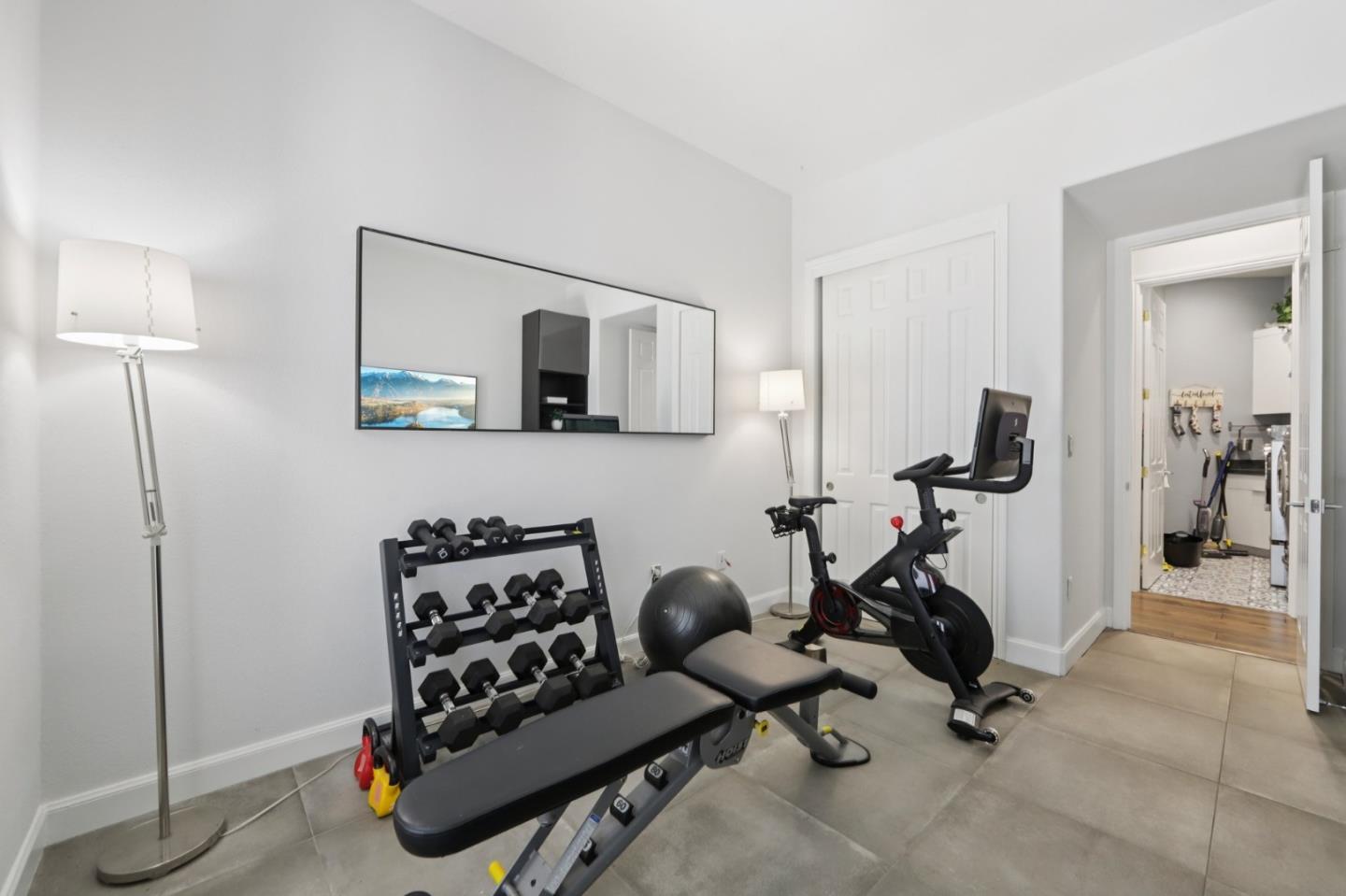 2212 Canyon Cliff CT