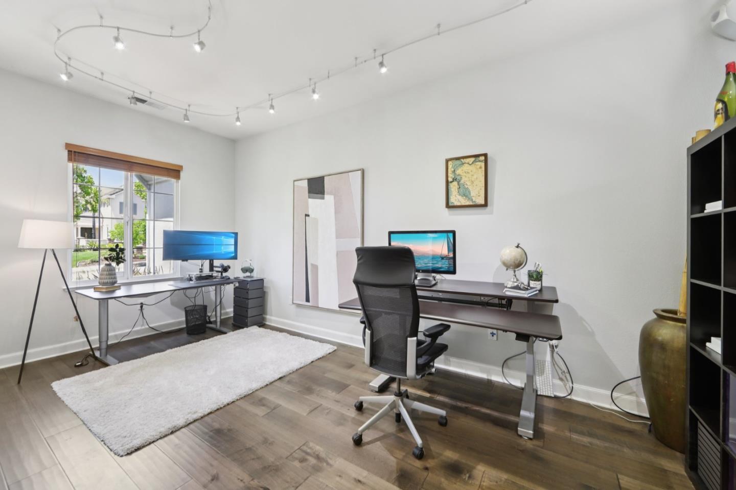 2212 Canyon Cliff CT