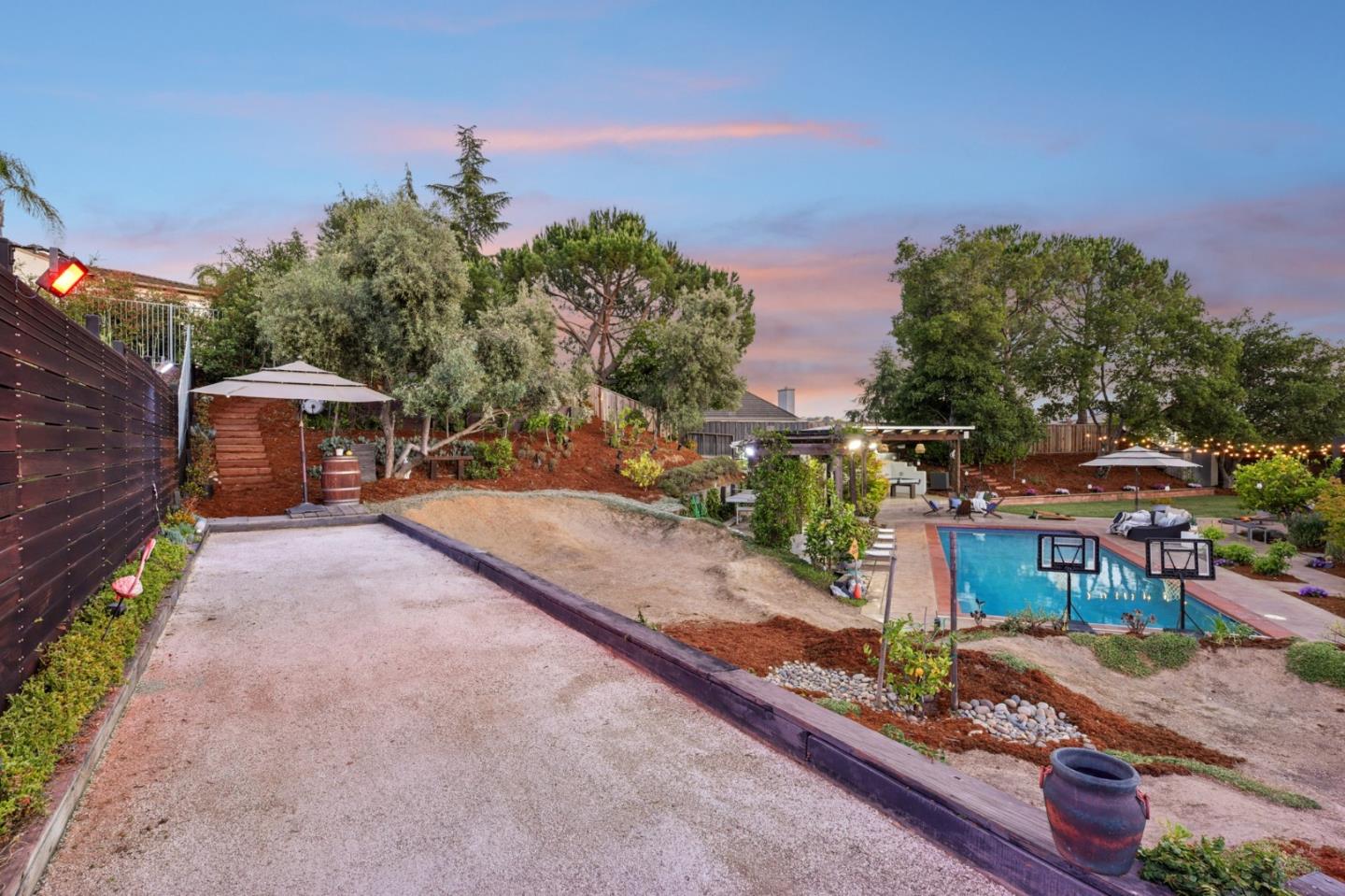 2212 Canyon Cliff CT