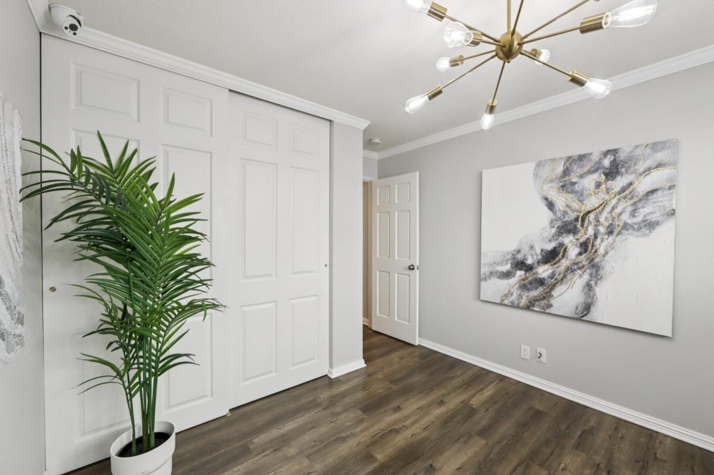 1672 Coraltree PL