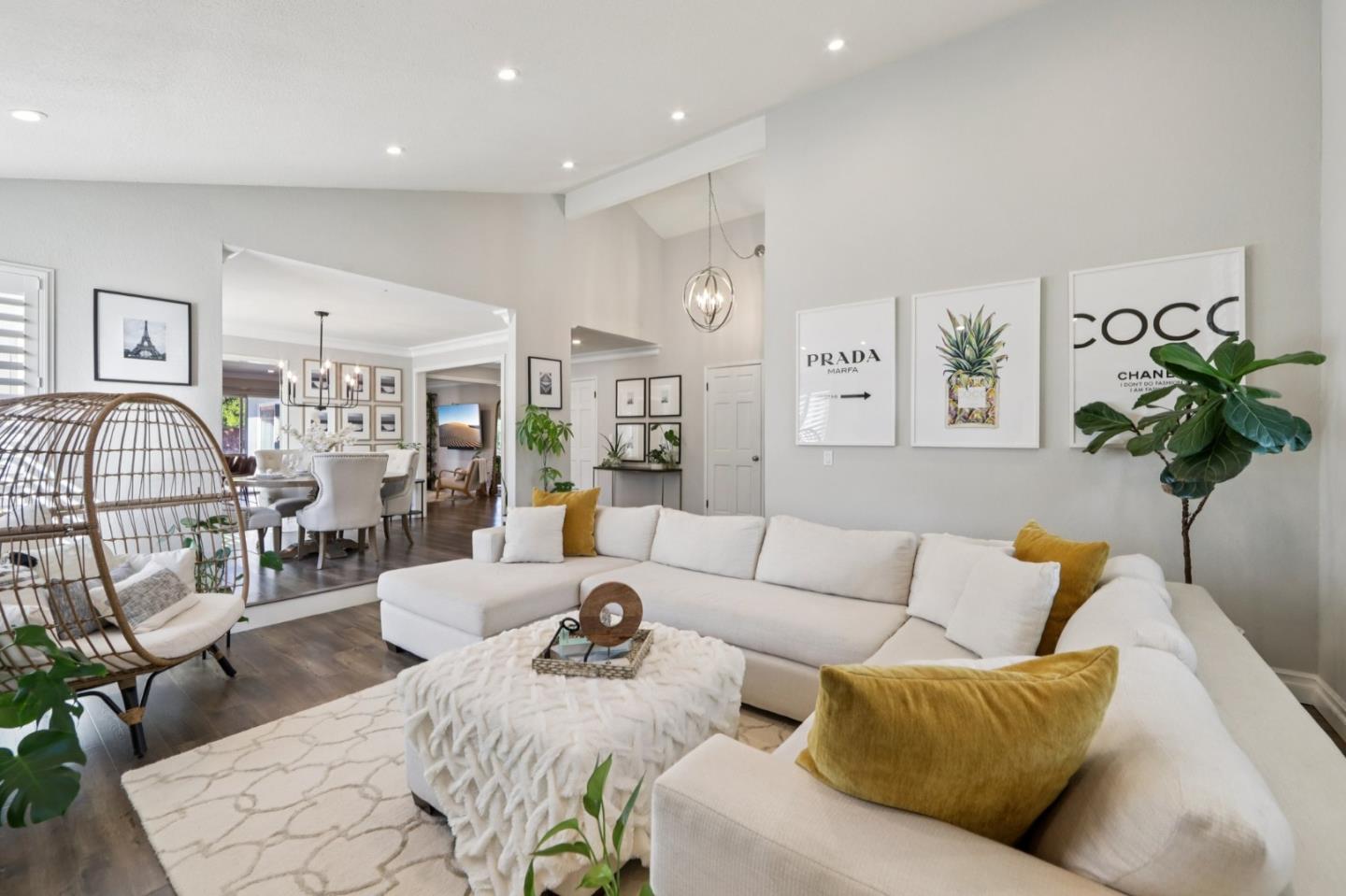 1672 Coraltree PL