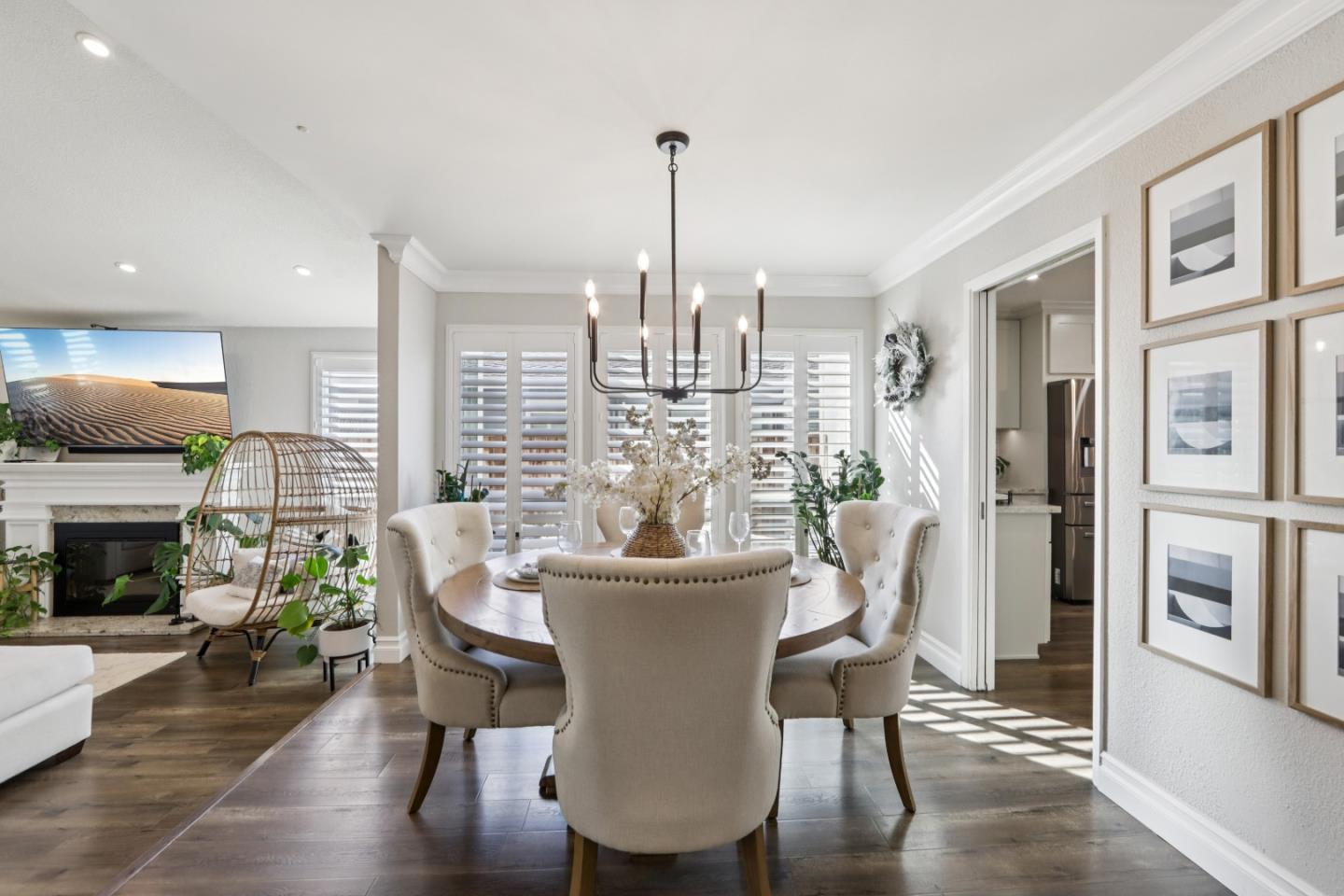 1672 Coraltree PL