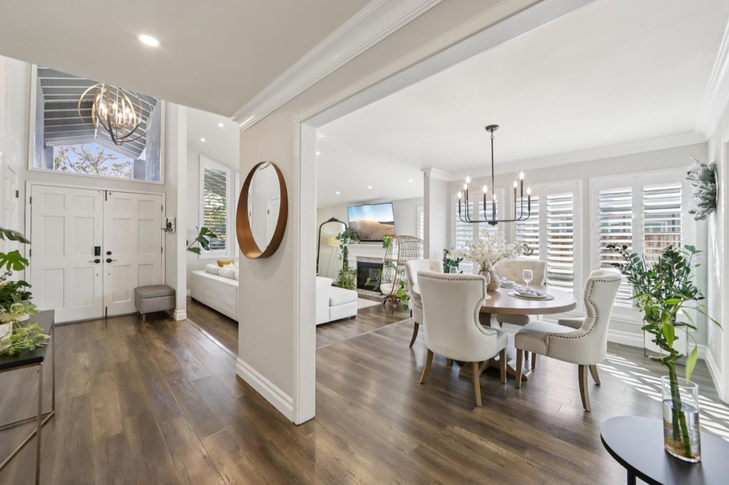 1672 Coraltree PL