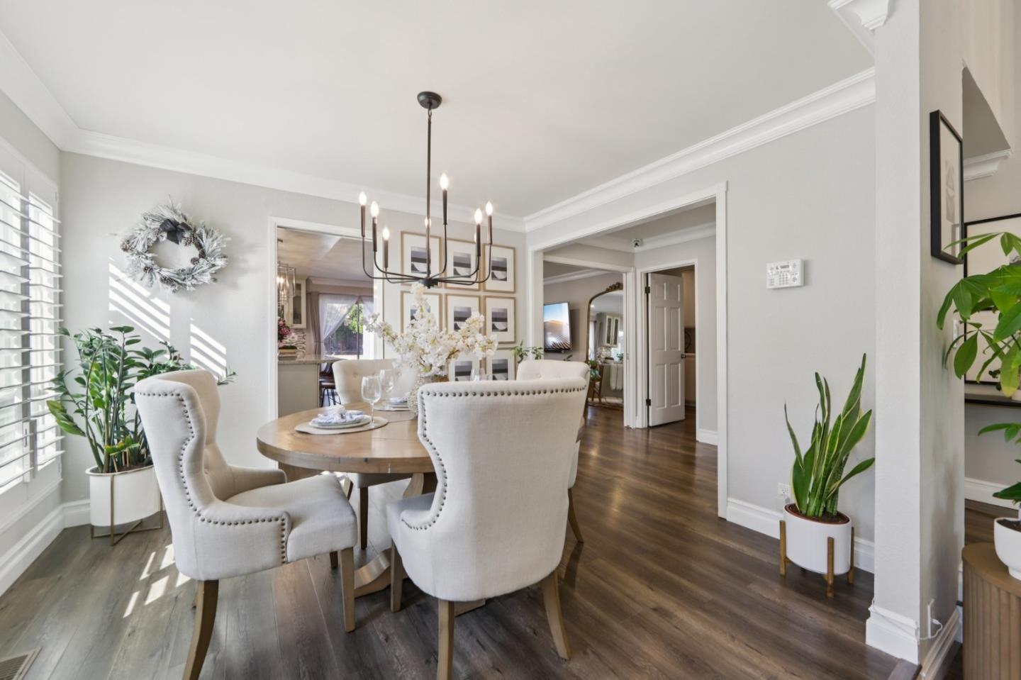 1672 Coraltree PL