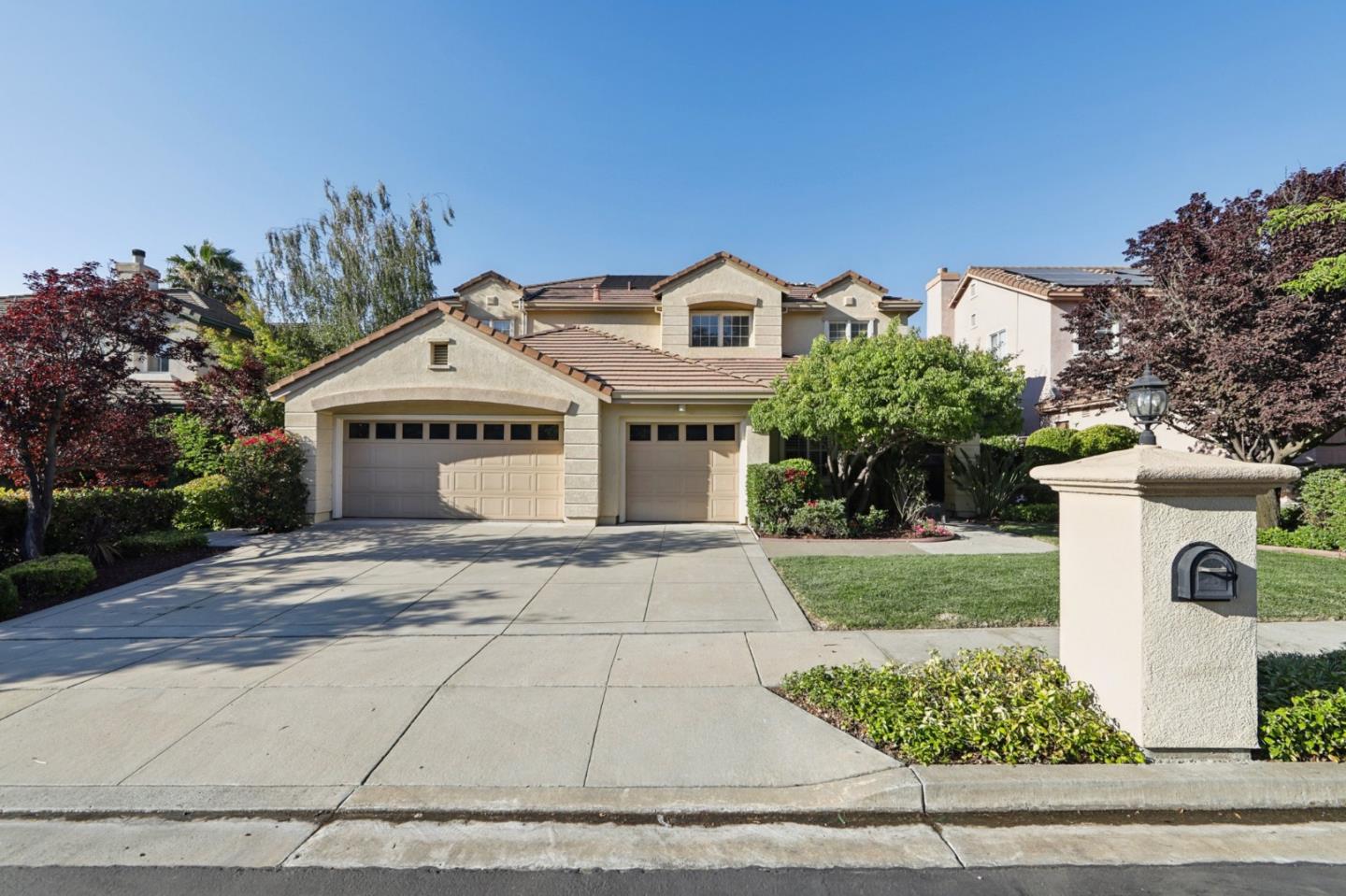 5761 Capilano Drive