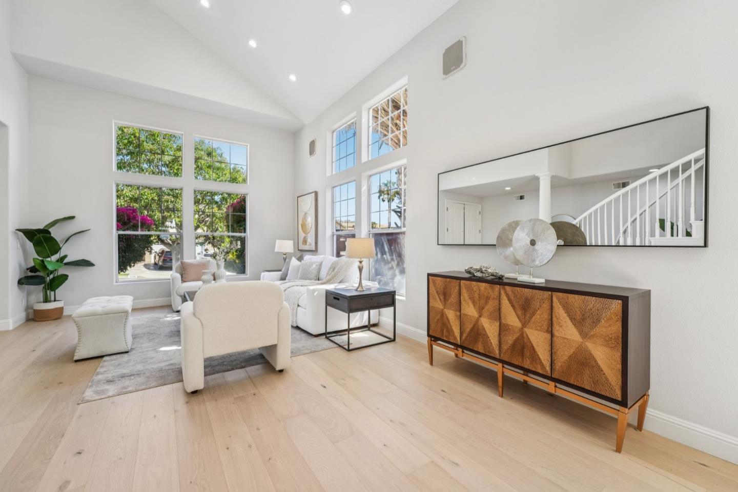 3789 Ashridge Lane